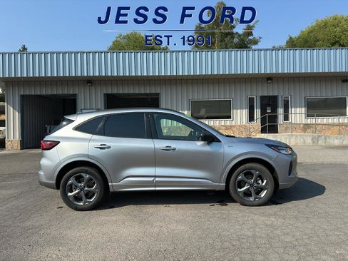 Used 2023 Ford Escape ST-Line image 24