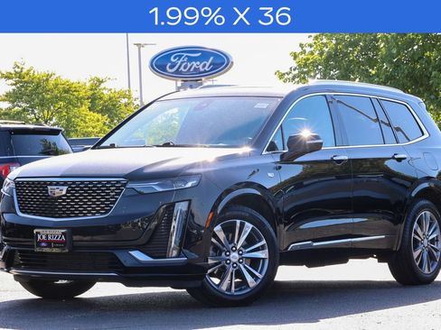 Used 2021 Cadillac XT6 Premium Luxury AWD/4WD image 2