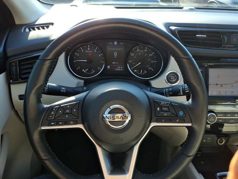 Used 2022 Nissan Rogue Sport SL image 22