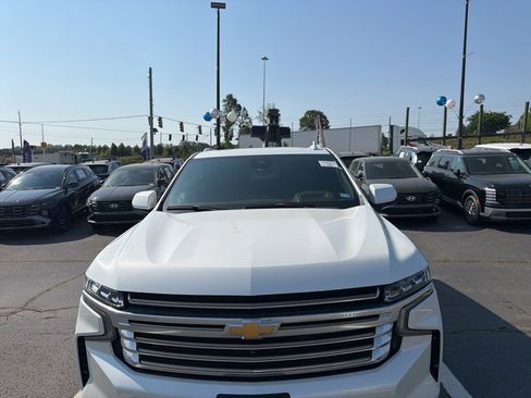 Used 2024 Chevrolet Tahoe High Country w/ Advanced Technology Package AWD/4WD image 1