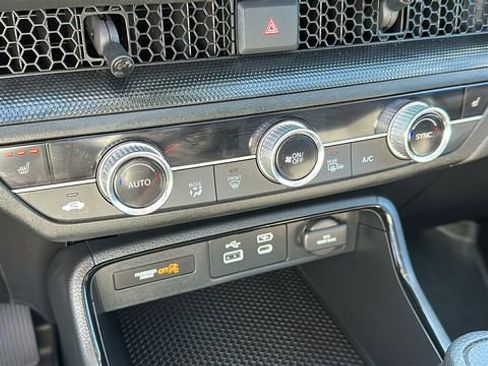 Used 2023 Honda CR-V EX image 18