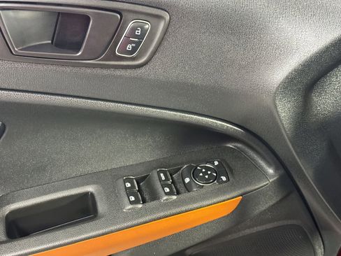 Used 2018 Ford EcoSport SES image 27
