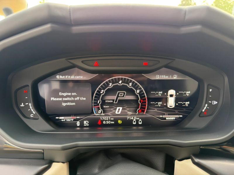 Used 2022 Lamborghini Urus AWD/4WD image 19
