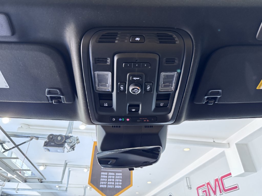 Certified 2024 Cadillac Escalade Premium Luxury AWD/4WD image 30