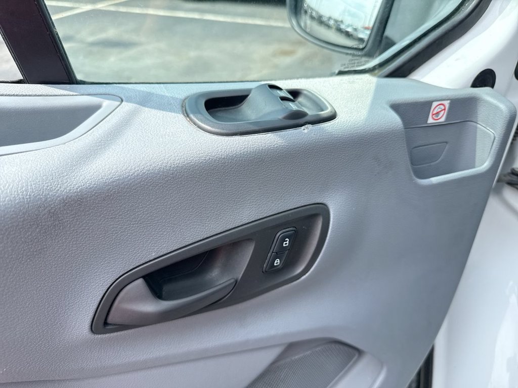 Used 2019 Ford Transit 150 148 Low Roof RWD image 24
