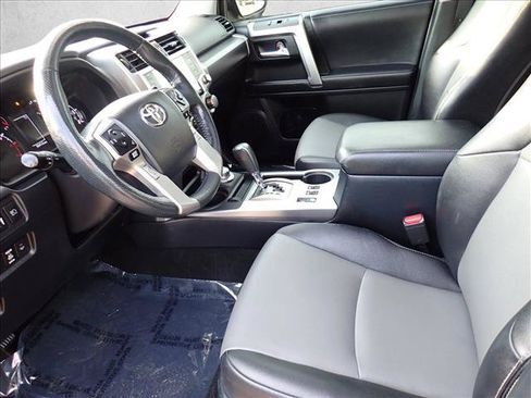 Used 2023 Toyota 4Runner SR5 Premium w/ Moonroof Package AWD/4WD image 11