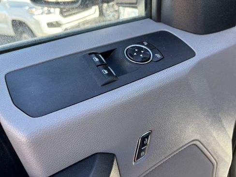 Used 2018 Ford F250 XL w/ Power Equipment Group image 12