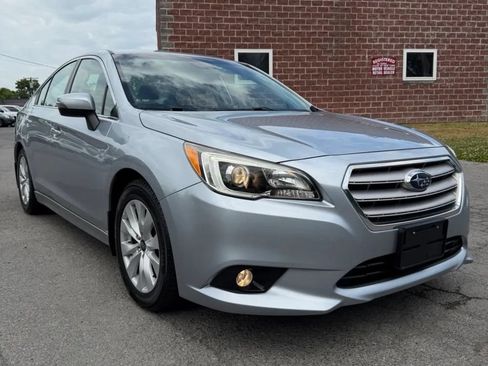 Used 2016 Subaru Legacy 2.5i Premium AWD/4WD image 18