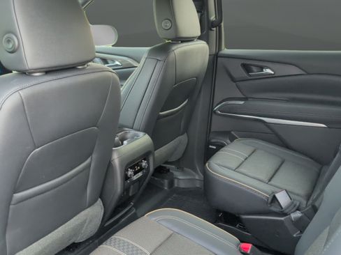 Used 2026 Chevrolet Traverse High Country w/ LPO, Floor Liner Package AWD/4WD image 12