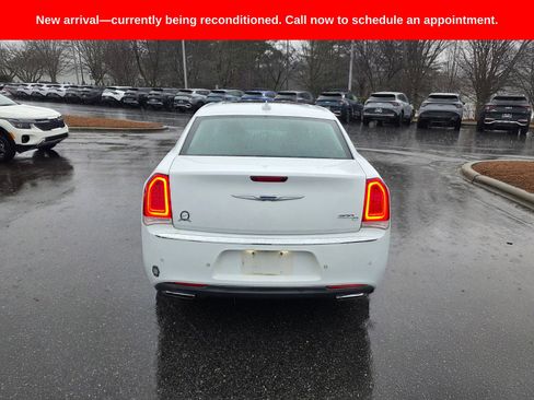 Used 2017 Chrysler 300 C w/ Safetytec Plus Group image 4