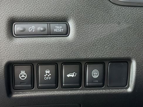 Used 2024 Nissan Murano SL image 16