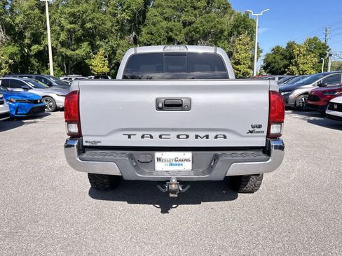 Used 2019 Toyota Tacoma SR5 RWD image 5