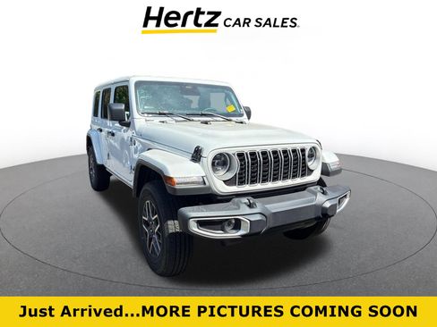 Used 2025 Jeep Wrangler Sahara image 1