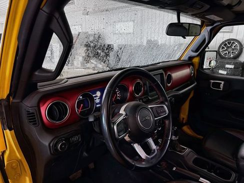 Used 2021 Jeep Wrangler Unlimited Rubicon AWD/4WD image 8