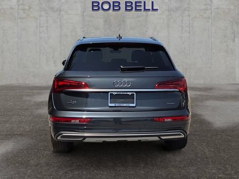 Used 2021 Audi Q5 2.0T Premium w/ Convenience Package AWD/4WD image 4