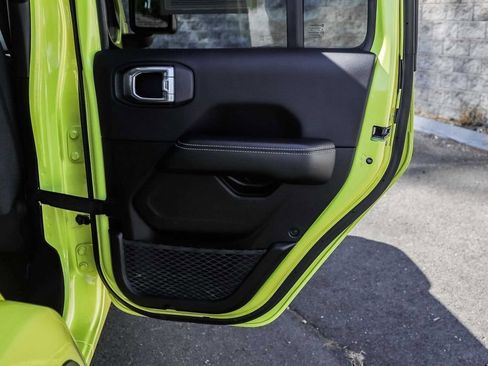 Used 2024 Jeep Wrangler Unlimited Sahara image 16