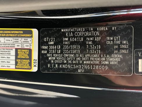 Certified 2022 Kia Carnival EX image 41