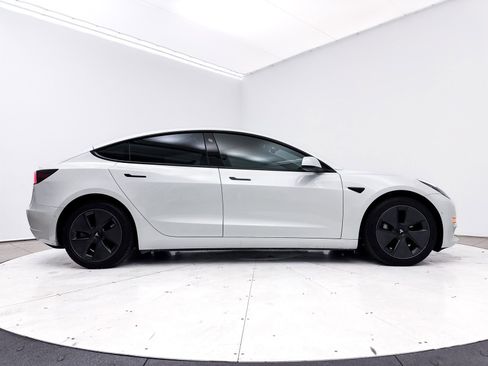 Used 2021 Tesla Model 3 Long Range image 40