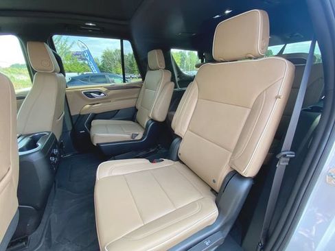 Used 2023 Chevrolet Tahoe Premier w/ Premium Package 2 AWD/4WD image 25