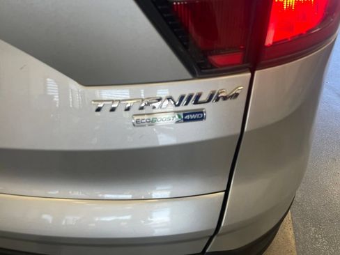 Used 2017 Ford Escape Titanium w/ Equipment Group 301A AWD/4WD image 12
