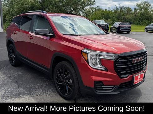 Certified 2023 GMC Terrain SLE w/ Driver Convenience Package AWD/4WD image 8