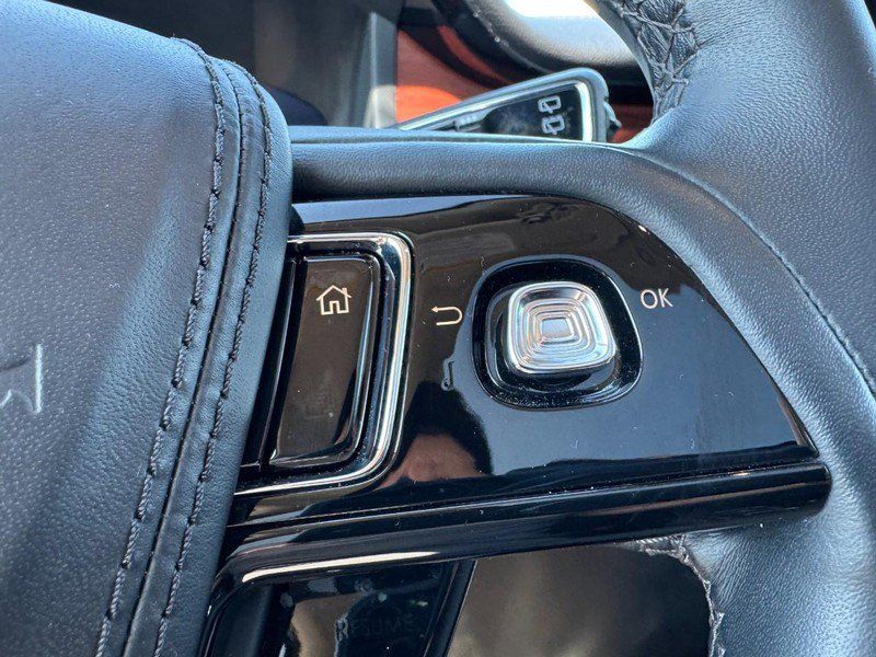 Used 2024 Lincoln Aviator Reserve AWD/4WD image 19