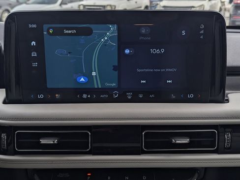 Used 2025 Lincoln Aviator AWD w/ Equipment Group 101A image 35