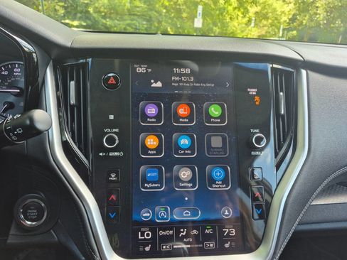 Used 2022 Subaru Outback Premium image 19