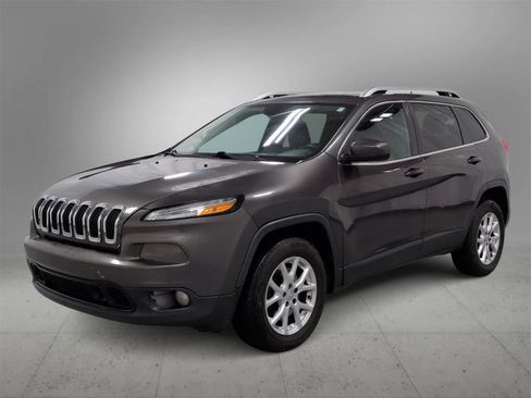 Used 2014 Jeep Cherokee Latitude w/ Cold Weather Group image 4