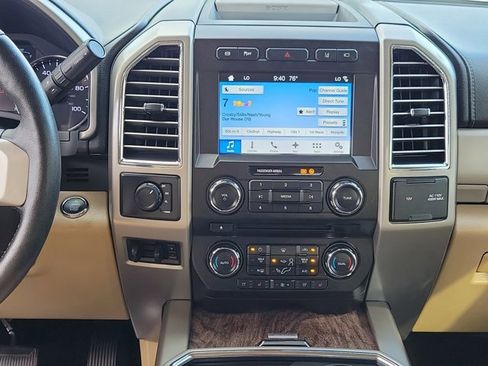 Certified 2017 Ford F450 Lariat w/ Lariat Ultimate Package image 19