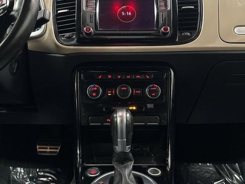 Used 2019 Volkswagen Beetle 2.0T Final Edition SEL image 25