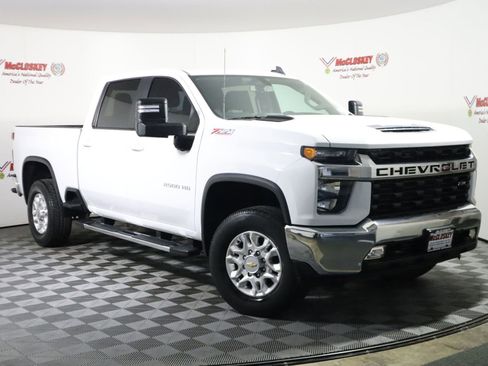 Used 2023 Chevrolet Silverado 2500 LT w/ Convenience Package image 3