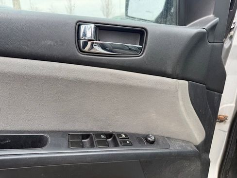 Used 2012 Nissan Sentra 2.0 S w/ Convenience Pkg image 8