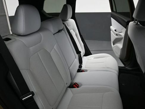 New 2026 Jeep Cherokee Laredo AWD/4WD image 17