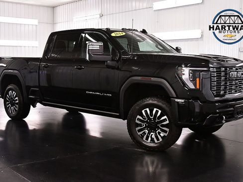 Used 2024 GMC Sierra 3500 Denali Ultimate AWD/4WD image 1