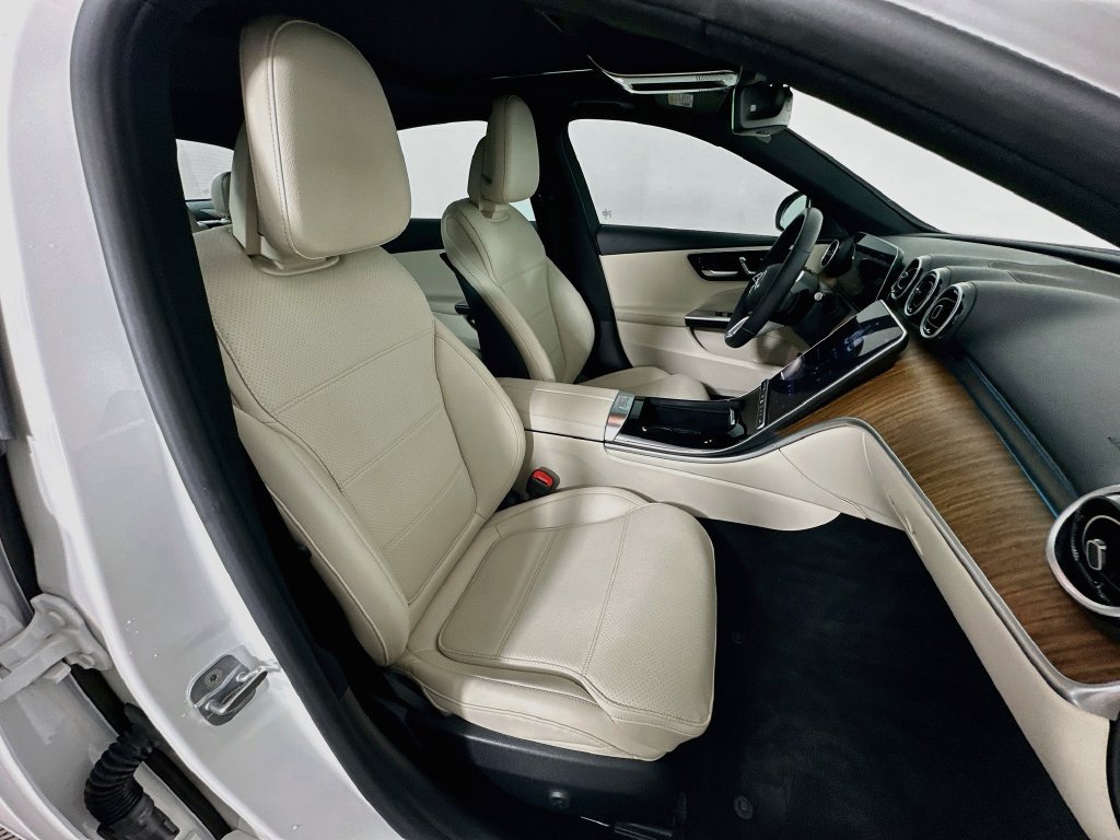 Used 2024 Mercedes-Benz C 300 Sedan image 28