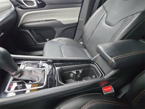 Used 2022 Jeep Compass Limited image 21
