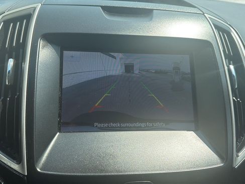 Used 2020 Ford Edge SEL w/ Cold Weather Package AWD/4WD image 48