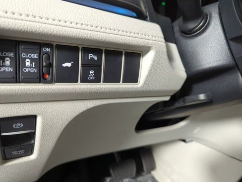 New 2026 Honda Odyssey Touring image 20