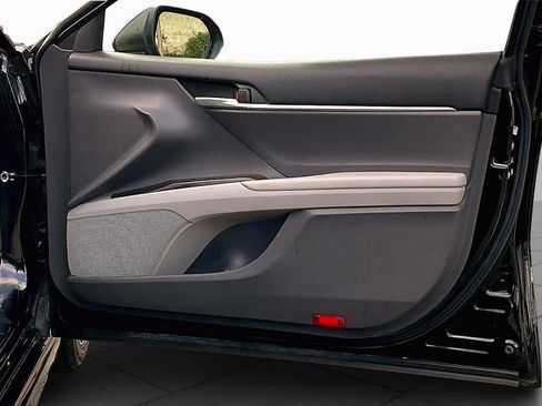 Certified 2023 Toyota Camry SE image 21