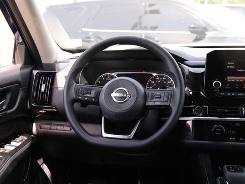 Certified 2022 Nissan Pathfinder S FWD image 22