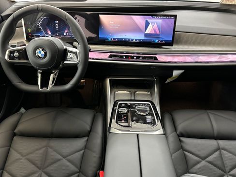 New 2026 BMW 740i w/ Premium Package image 25
