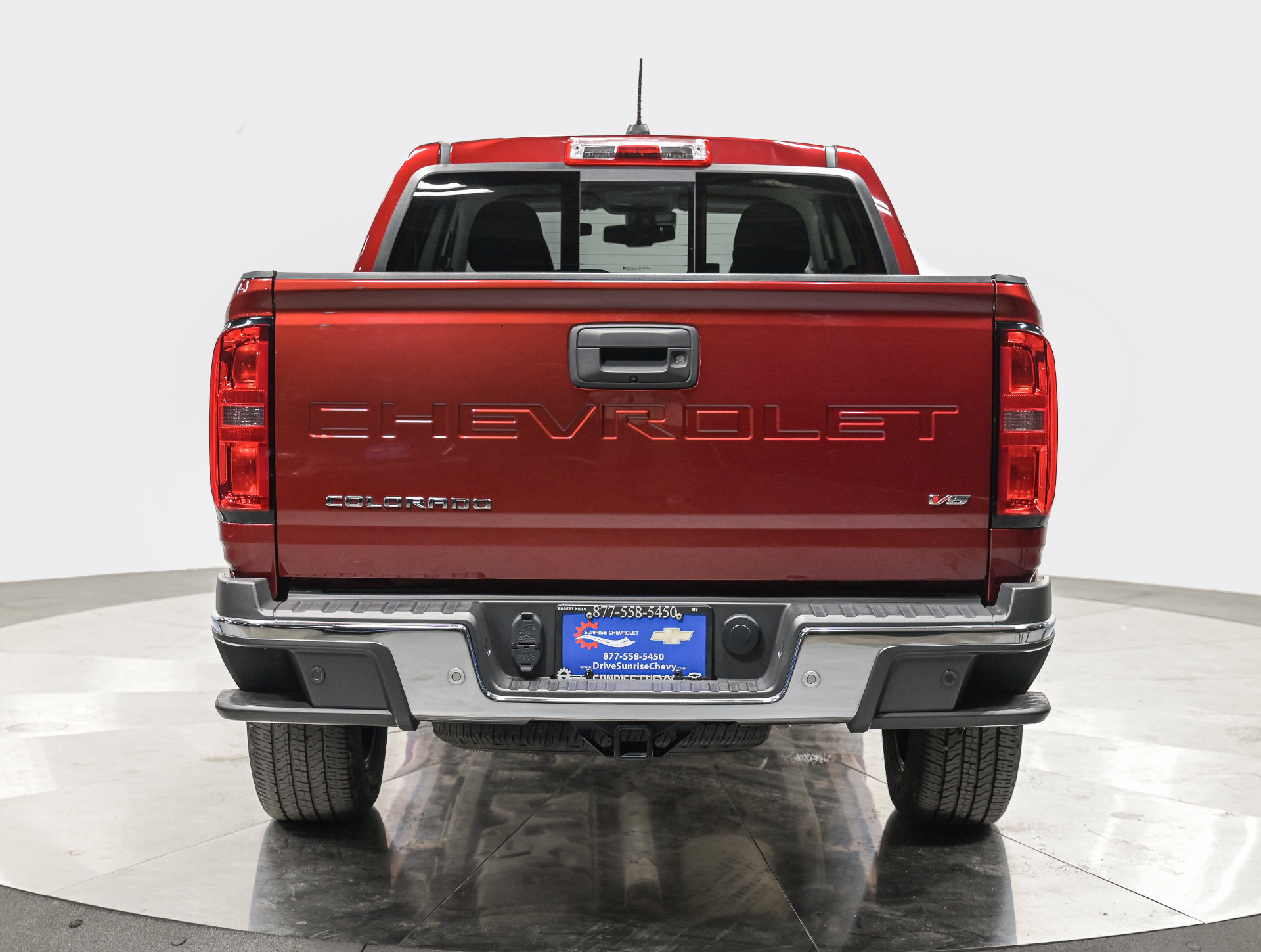 Used 2021 Chevrolet Colorado LT w/ Safety Package AWD/4WD image 5