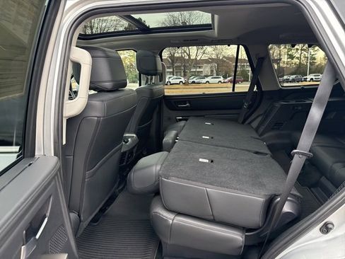 Used 2023 Toyota Sequoia Limited image 10