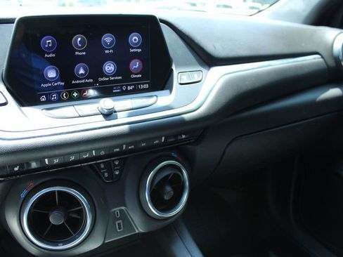 Used 2022 Chevrolet Blazer LT FWD image 17