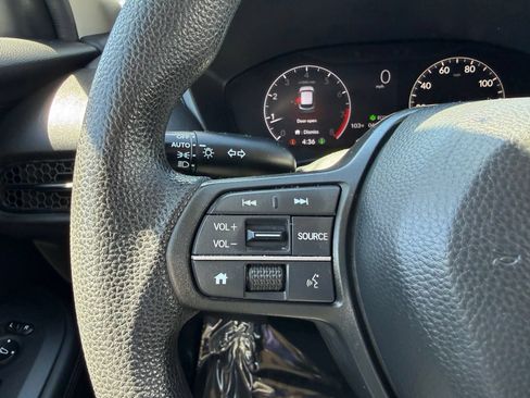 Certified 2024 Honda HR-V LX image 18
