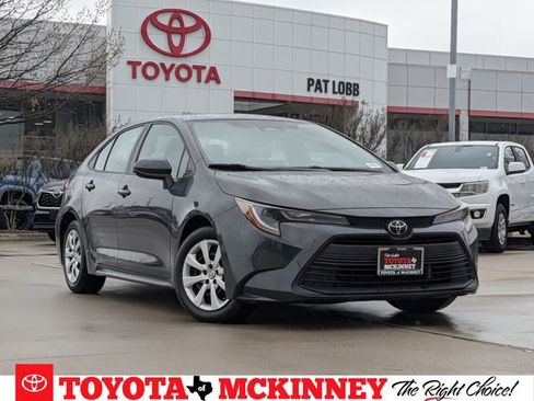 Used 2025 Toyota Corolla LE w/ Convenience Package image 1