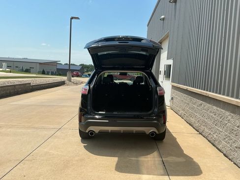 Used 2024 Ford Edge Titanium AWD/4WD image 21