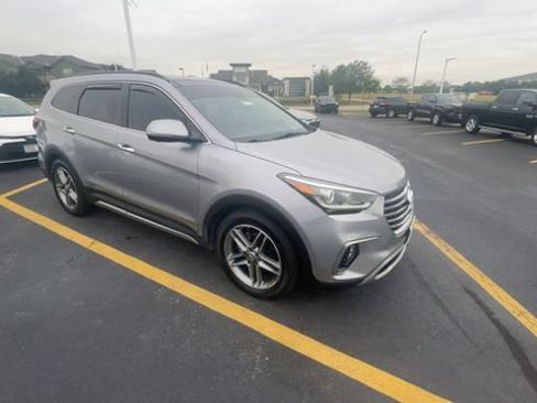 Used 2018 Hyundai Santa Fe Limited AWD/4WD image 4