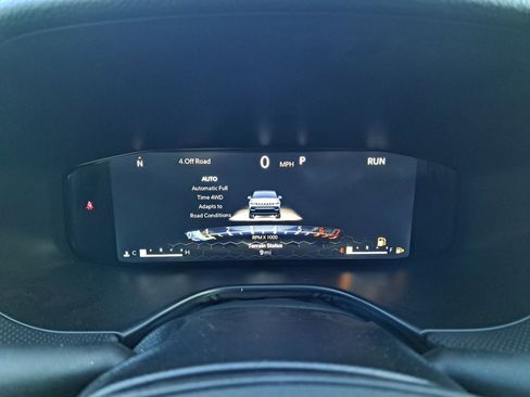 New 2026 Jeep Compass Trailhawk w/ Sun, Sound & Navigation Group image 21